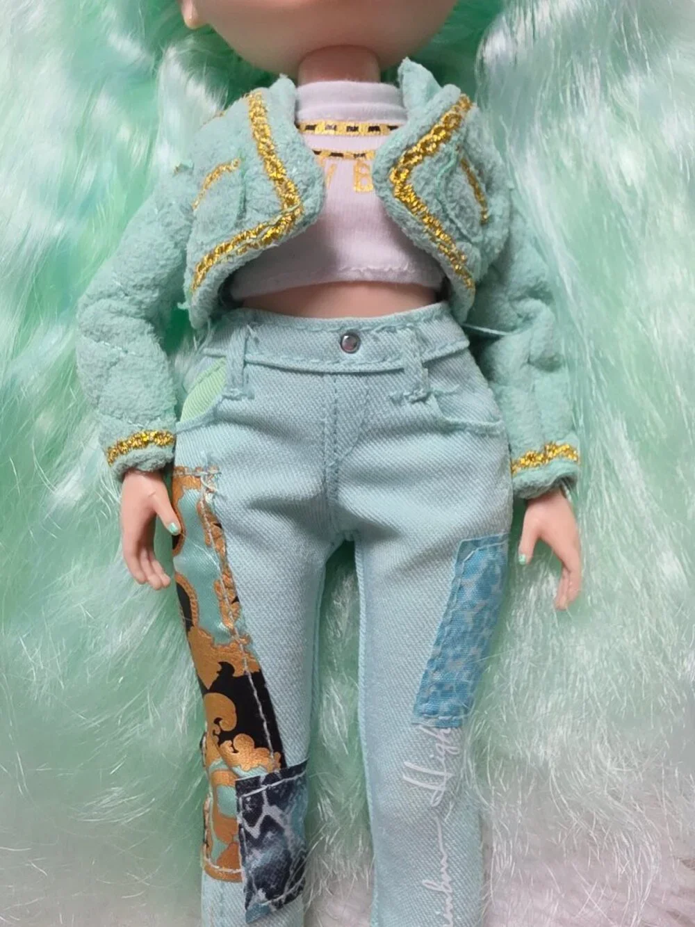 2021 Rainbow High Daphne Minton Series 3 MGA Green Fashion Doll